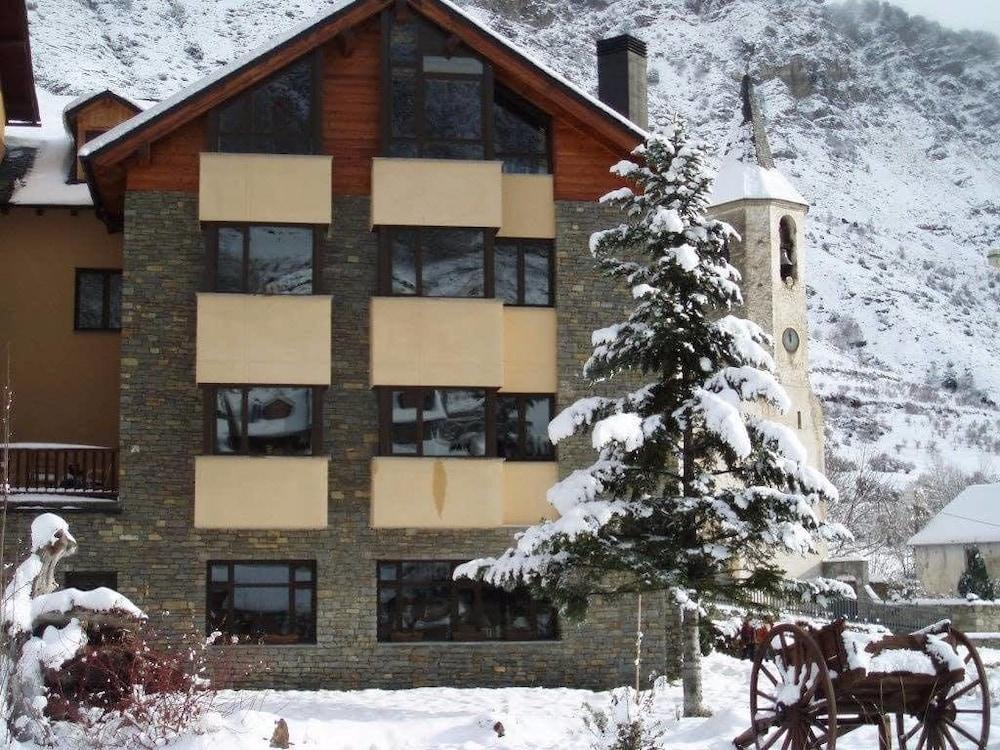 Hotel Roca Blanca Espot Exterior foto