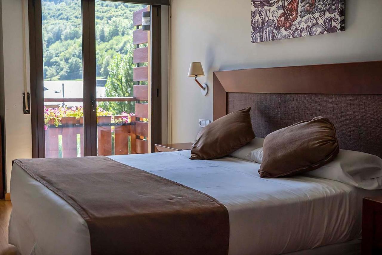 Hotel Roca Blanca Espot Exterior foto