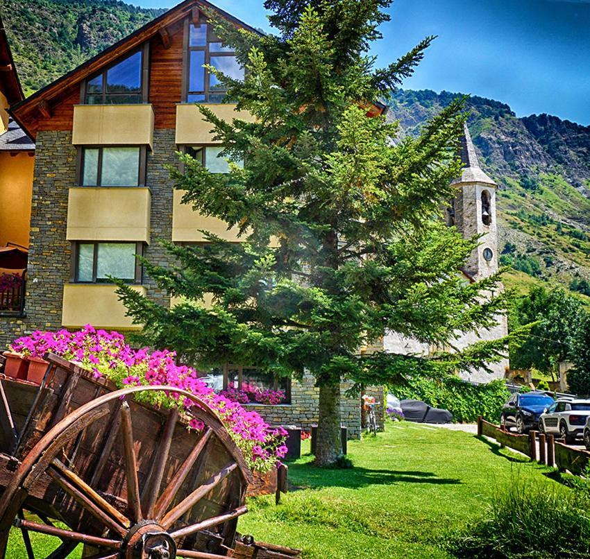 Hotel Roca Blanca Espot Exterior foto