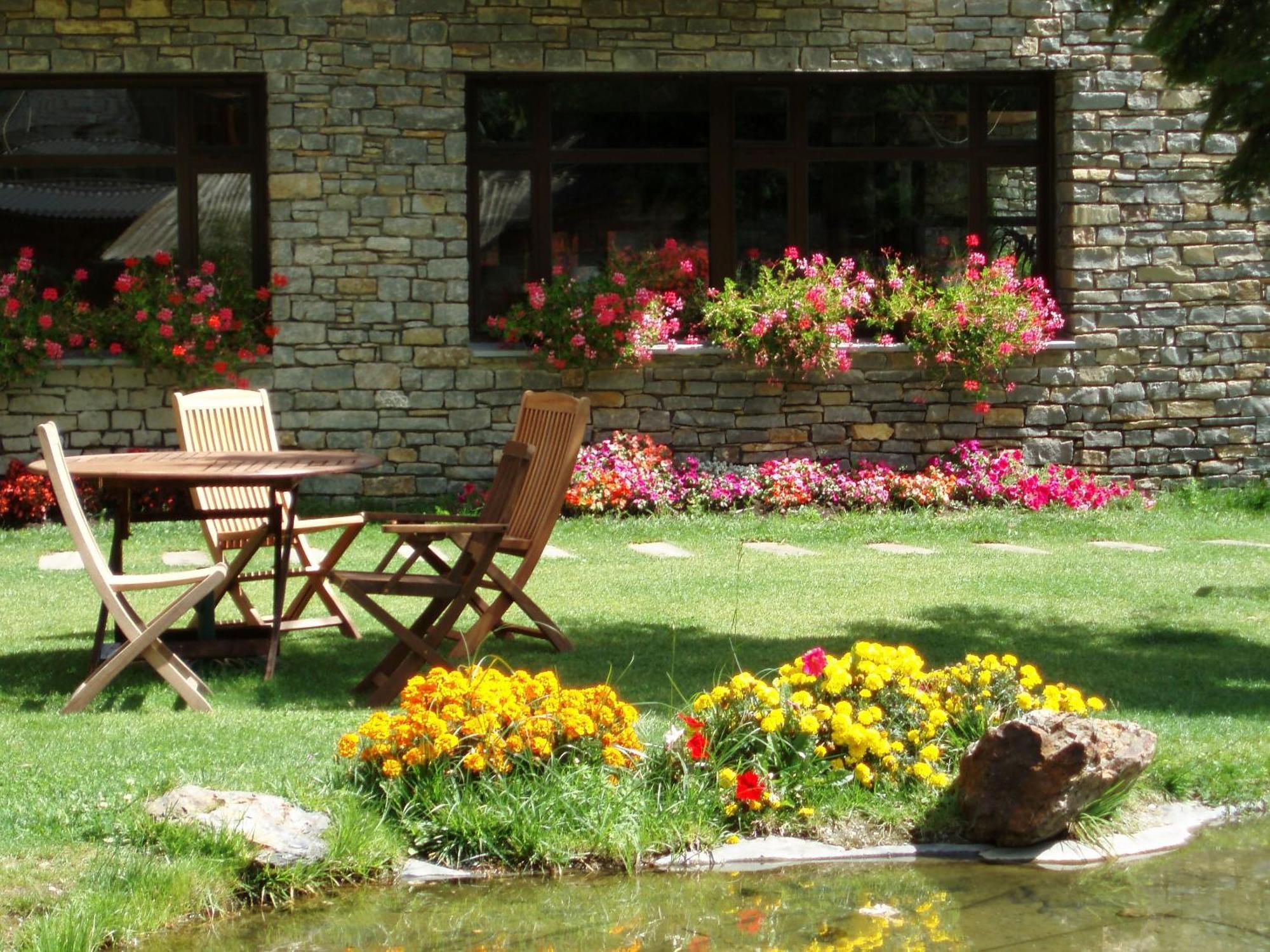 Hotel Roca Blanca Espot Exterior foto